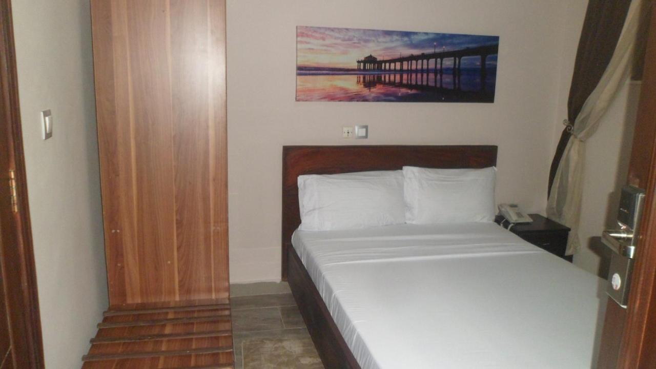 Benin City Center Hotel Cotonú Exterior foto