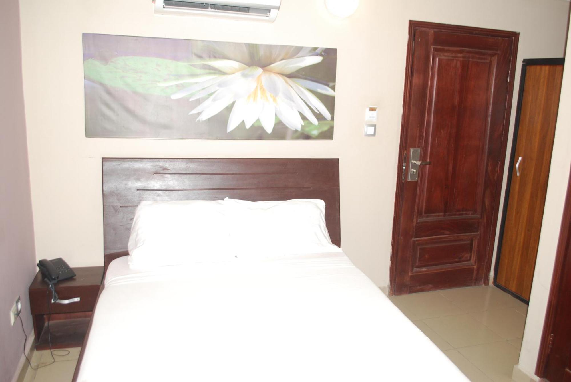 Benin City Center Hotel Cotonú Exterior foto