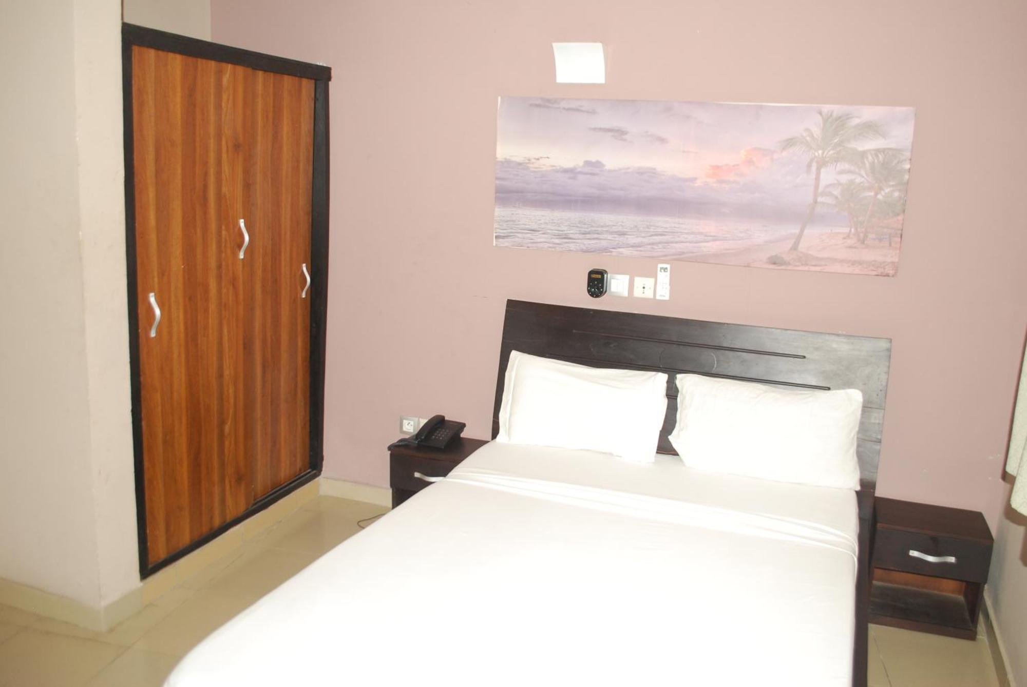 Benin City Center Hotel Cotonú Exterior foto